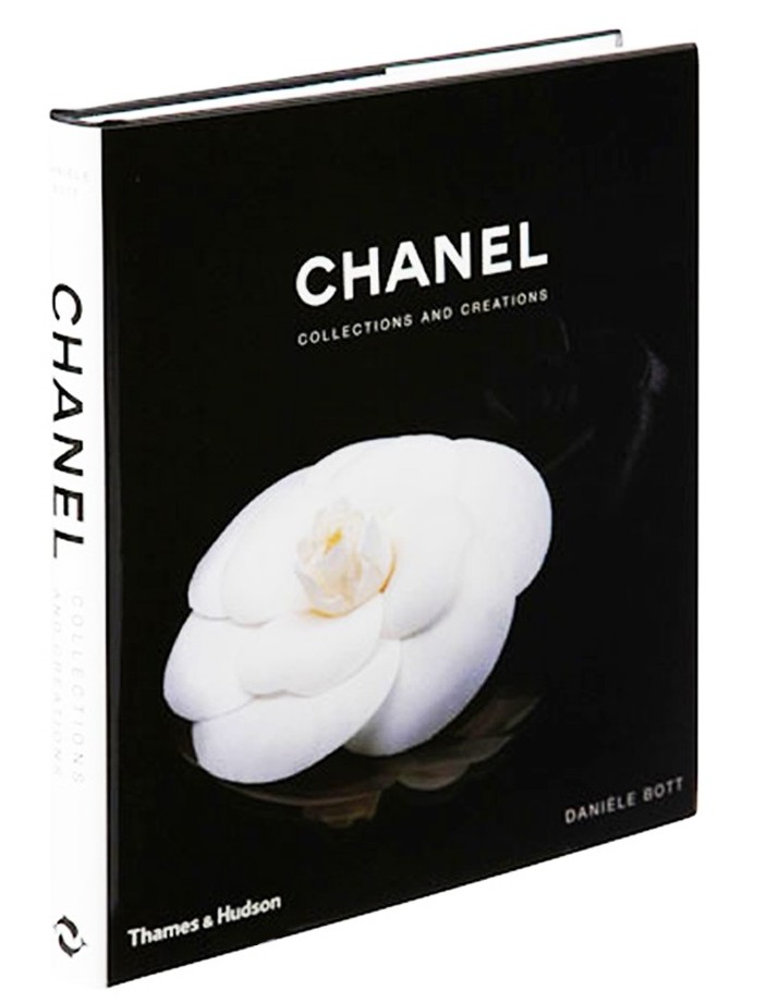 chanel-coffee-table-book-internal-page-1-804x1208